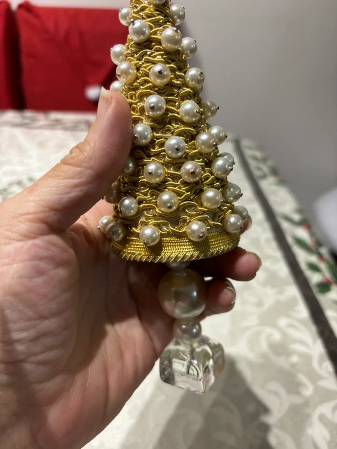 Mini Pearl & Gold Christmas Tree image indicator(9)