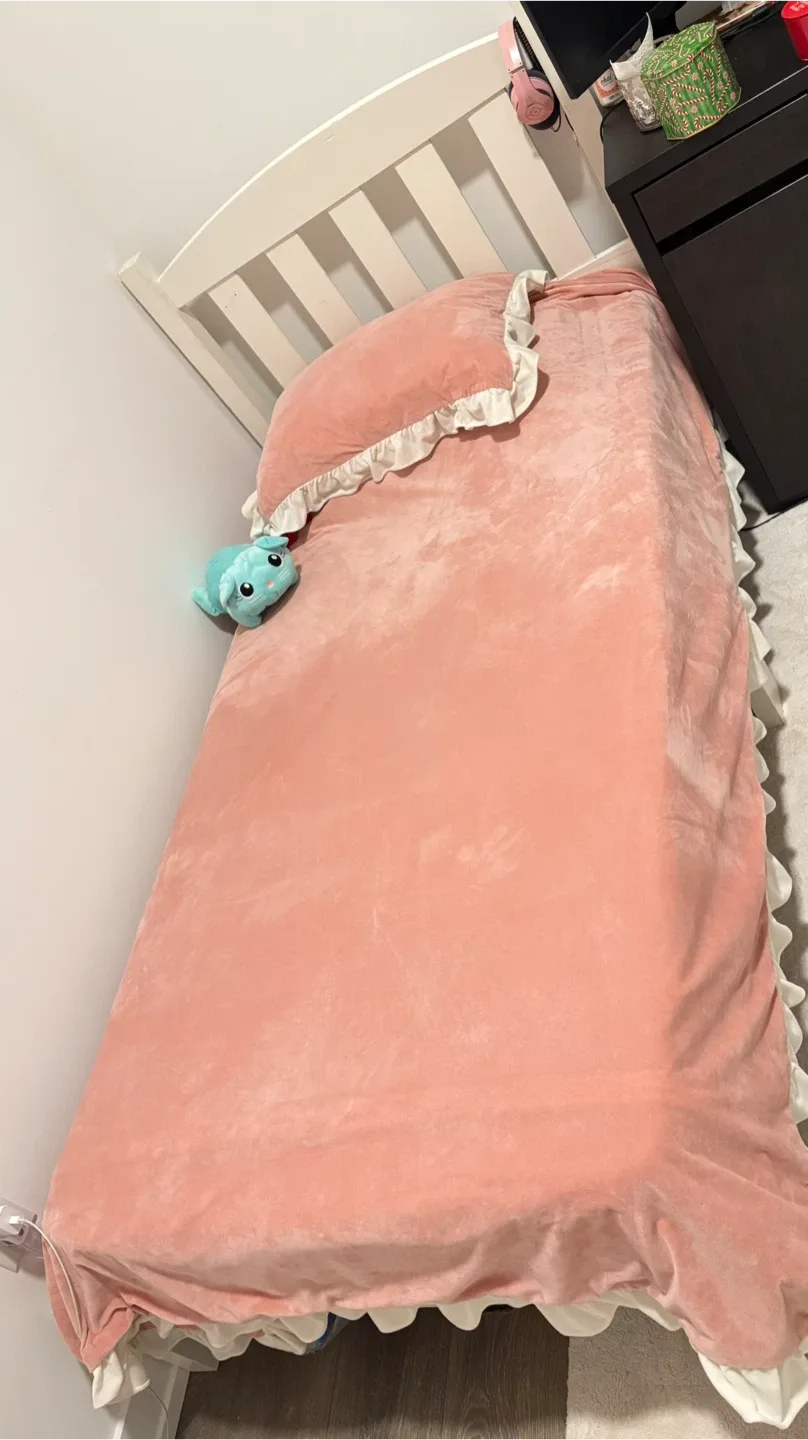 White Wooden twin Bed Frame with mattress