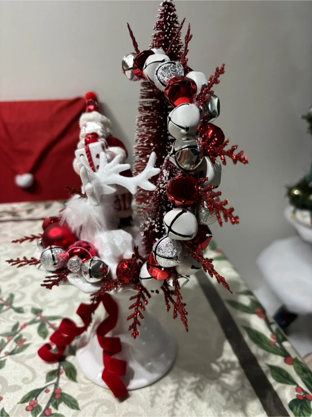Christmas Centerpiece with Santa & Reindeer image indicator(4)