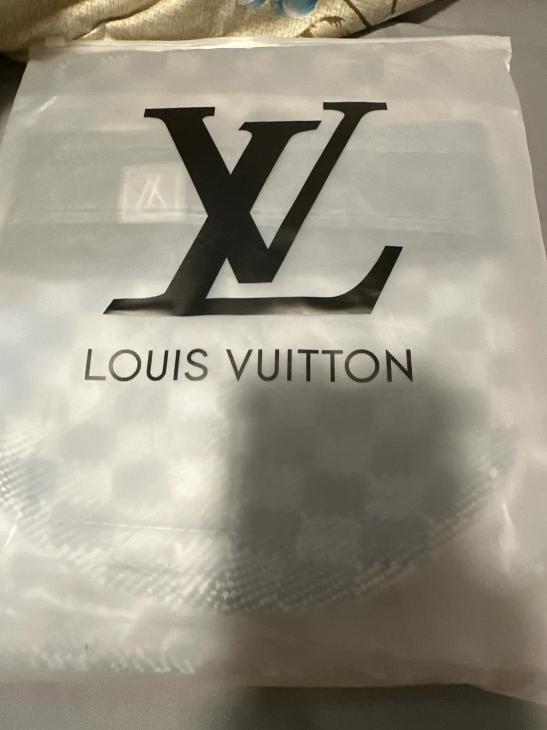 Louis Vuitton Grey Beanie and Scarf Set - New image indicator(3)