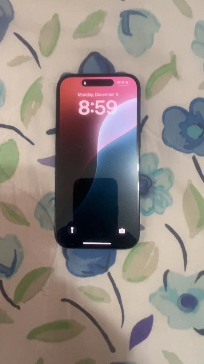 iPhone 15 Black 128GB - Unlocked OBO