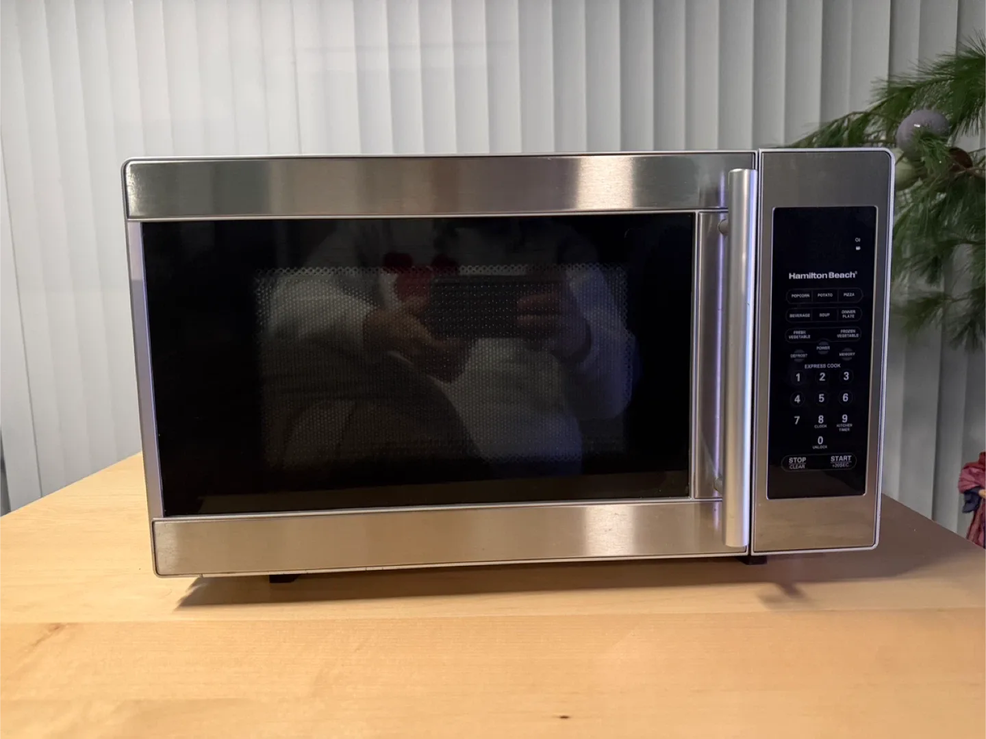 Hamilton Beach Microwave - Stainless Steel Finish