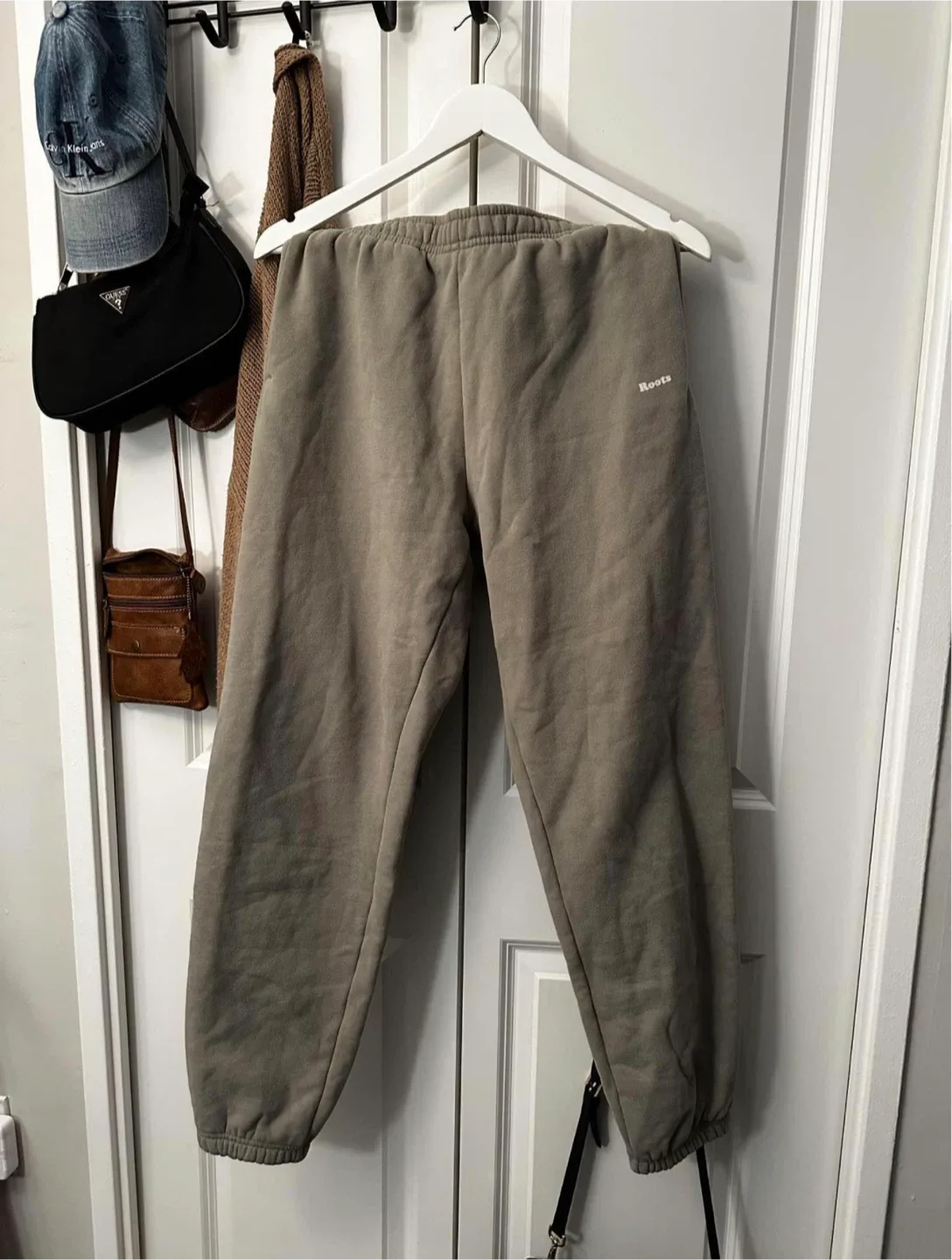 Roots Sage sweatpants size medium