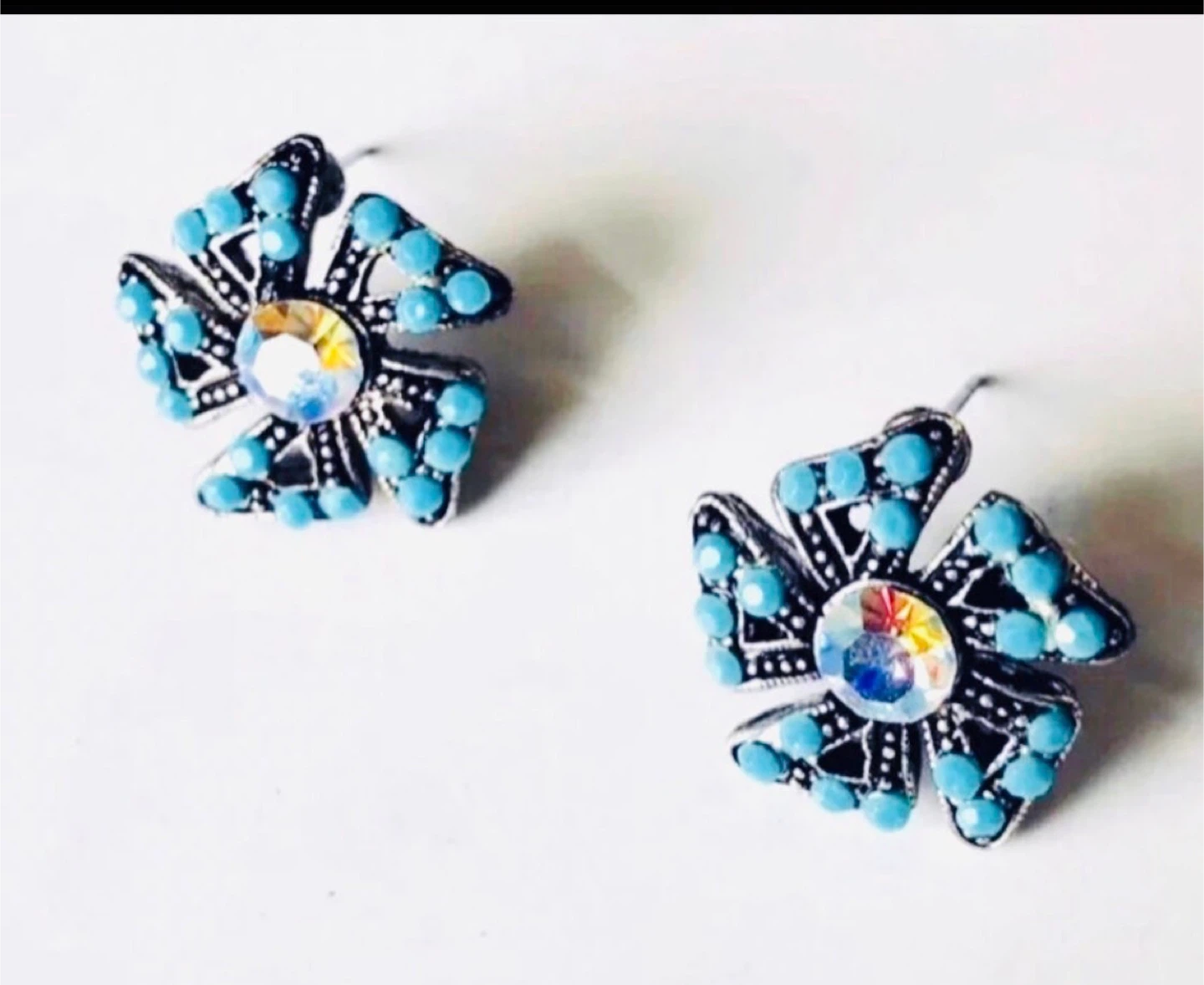 Flower Earrings - Turquoise & Silver Tone