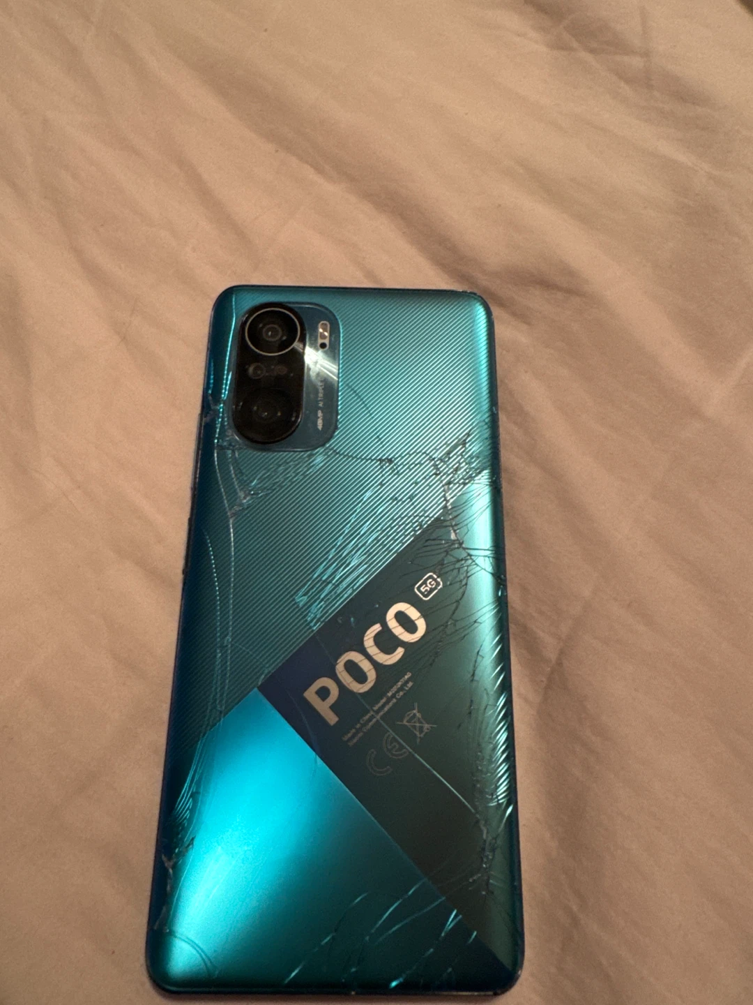 POCO 5G cover damaged  - As Is - photo 2
