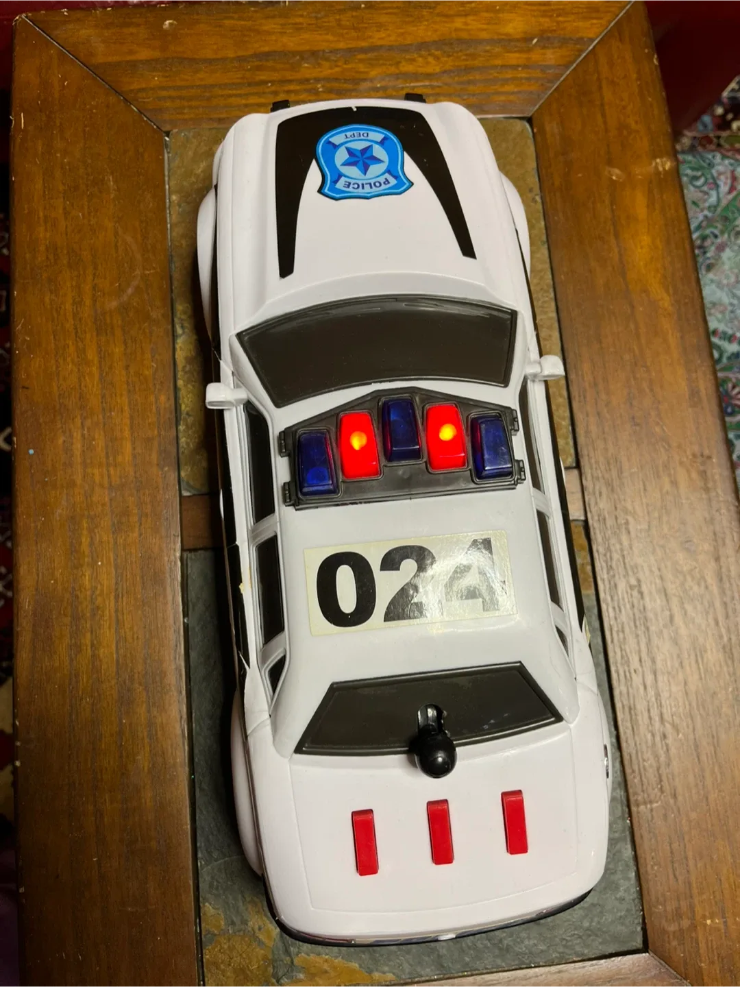 Police Interceptor Toy Car image indicator(4)