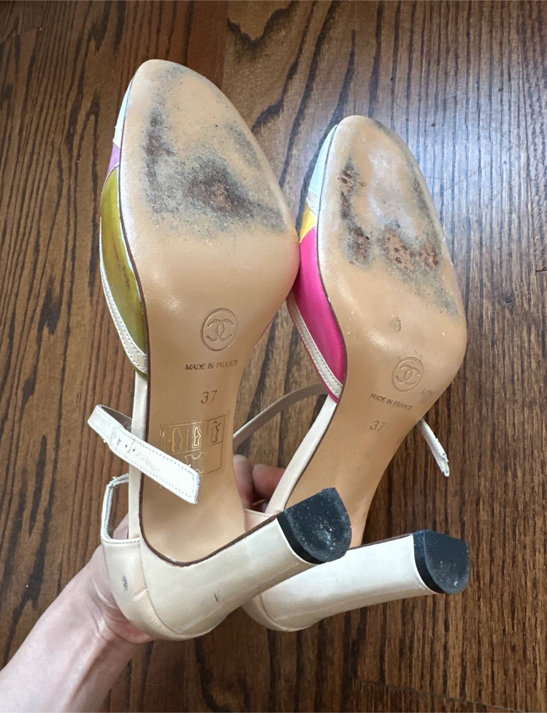 Chanel Heels Size 37 - photo 2