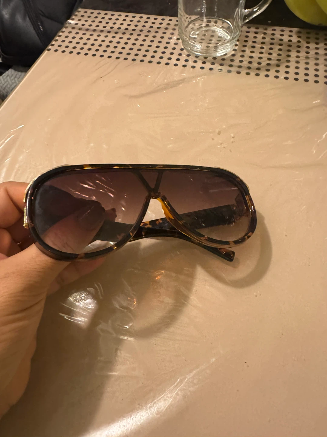 Louis Vuitton Sunglasses - photo 3