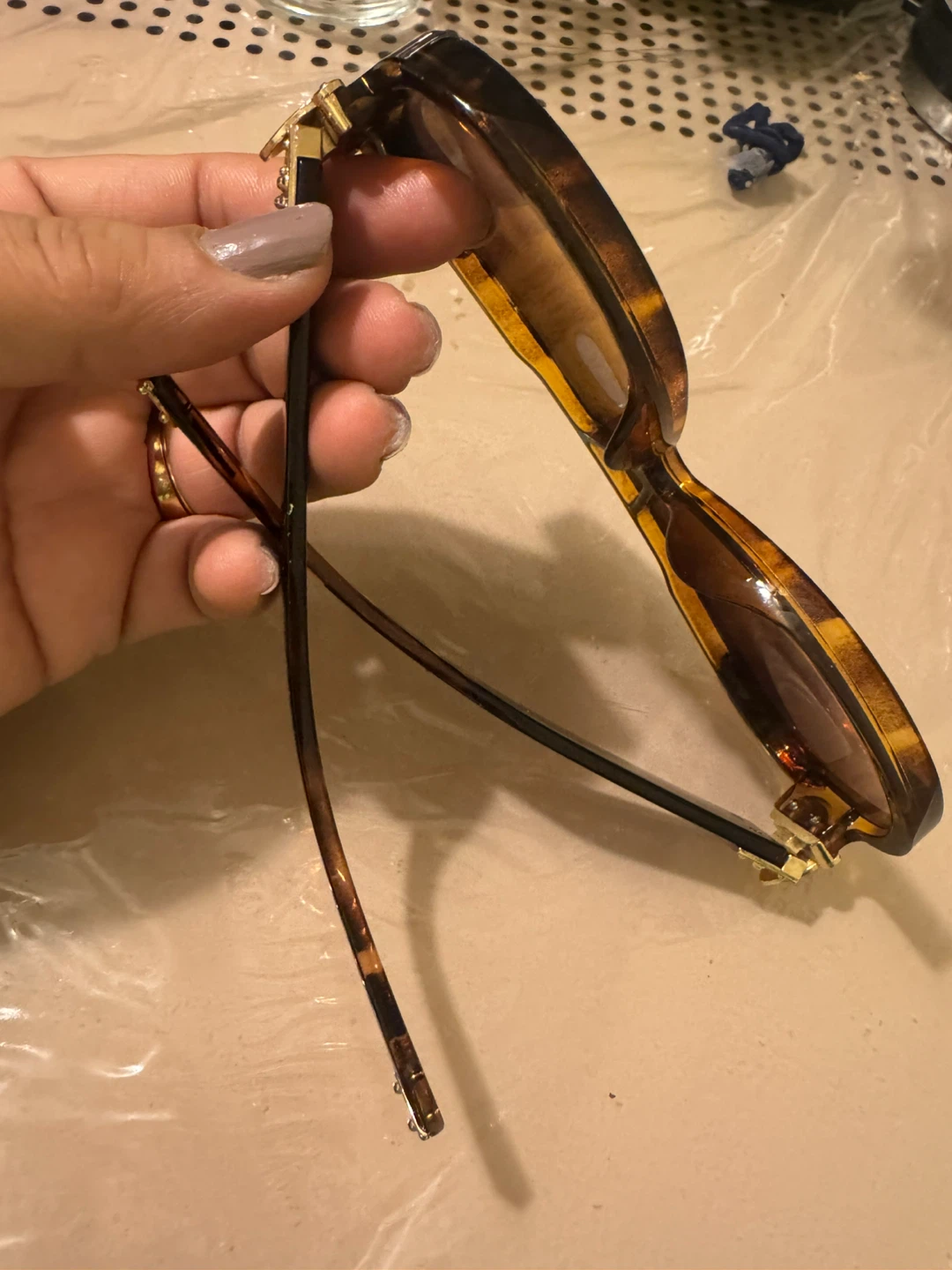 Louis Vuitton Sunglasses - photo 2