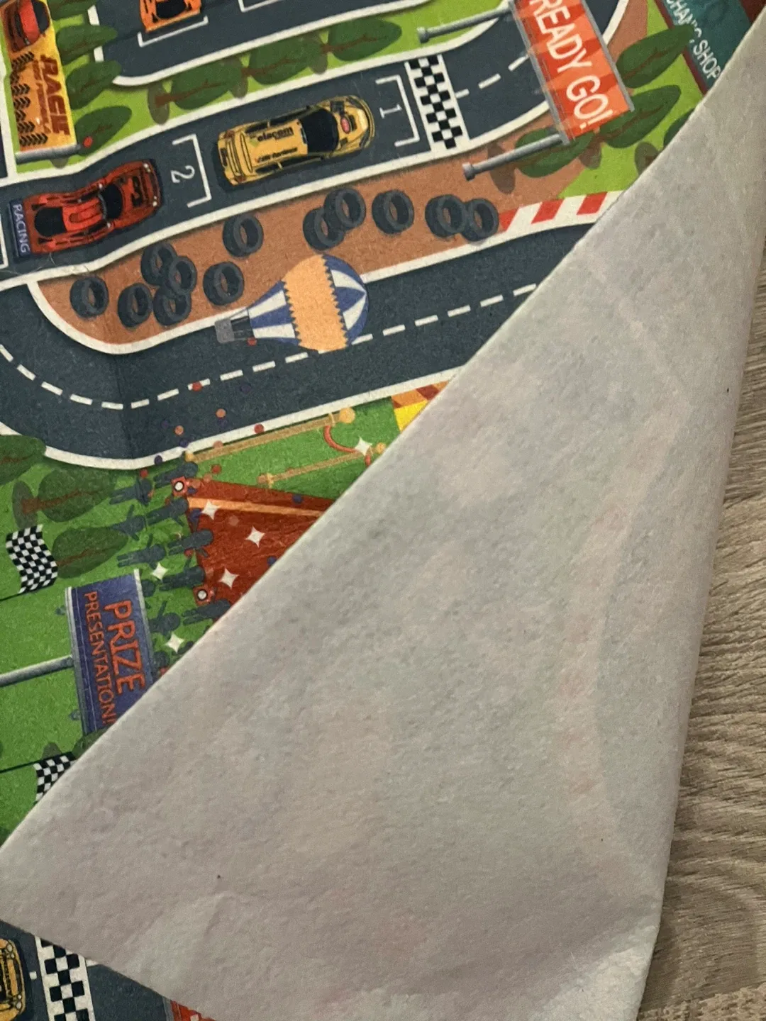 Kids Race Track Play Mat with Toy Cars image indicator(3)