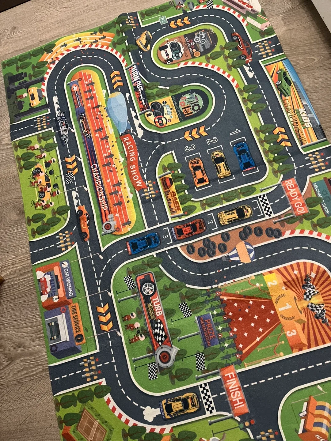 Kids Race Track Play Mat with Toy Cars image indicator(2)