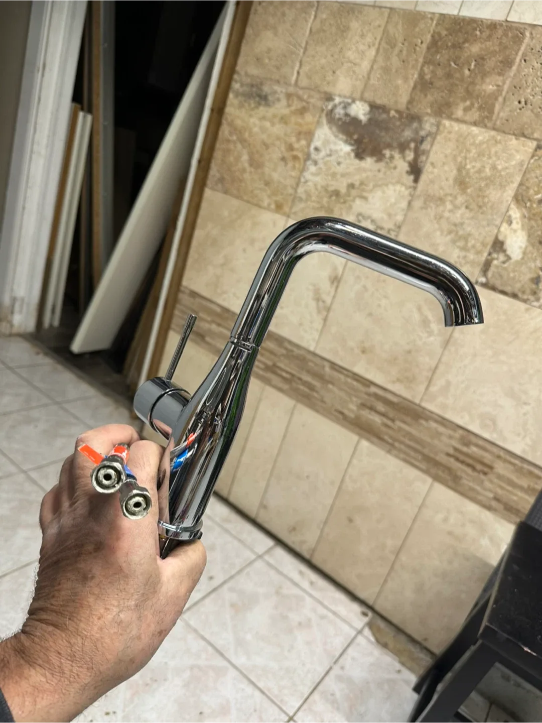 Chrome Kitchen Faucet - Like New!