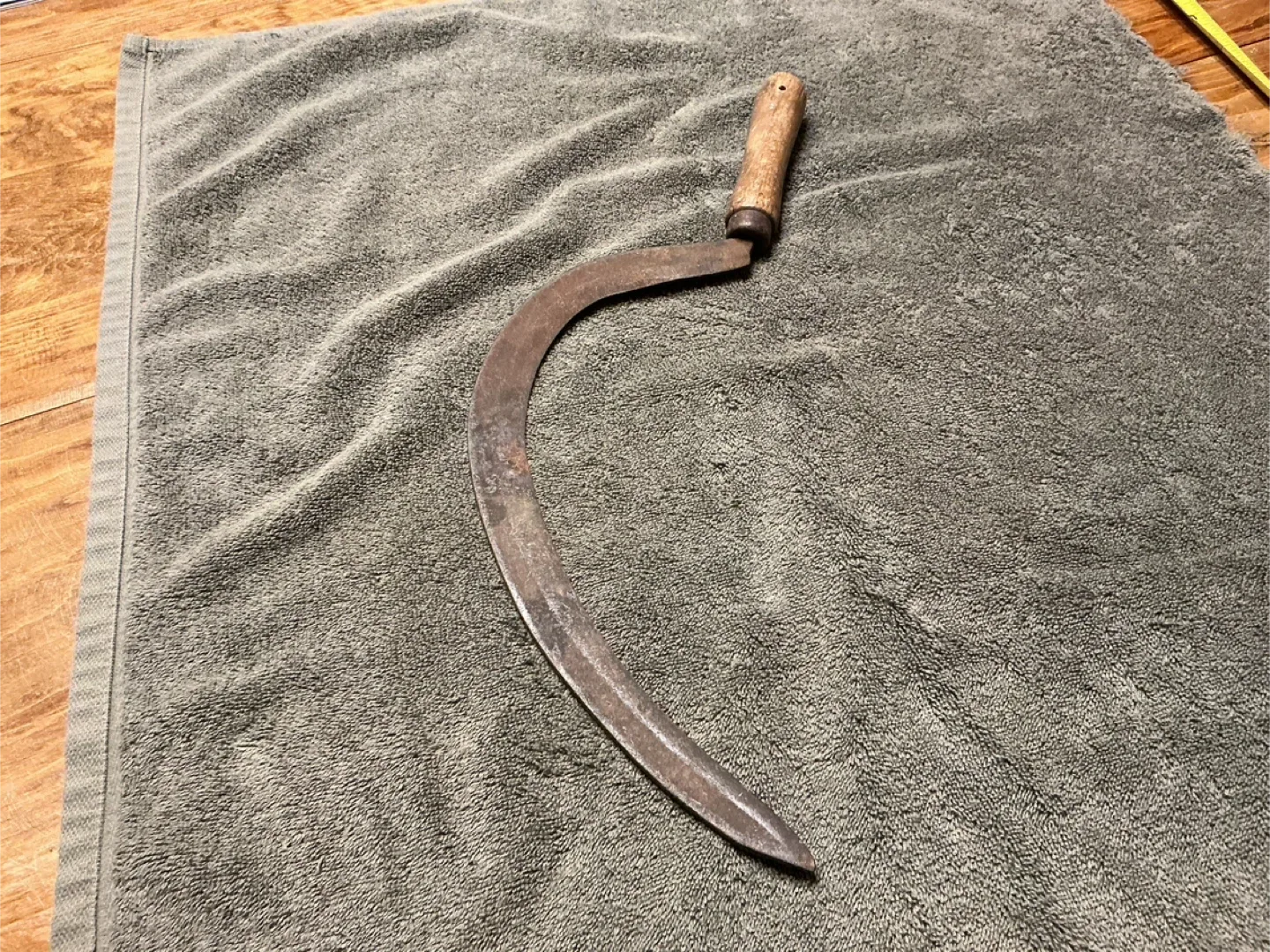 Antique Farm Wood Handle Hay Grain Grass Cutting Tool