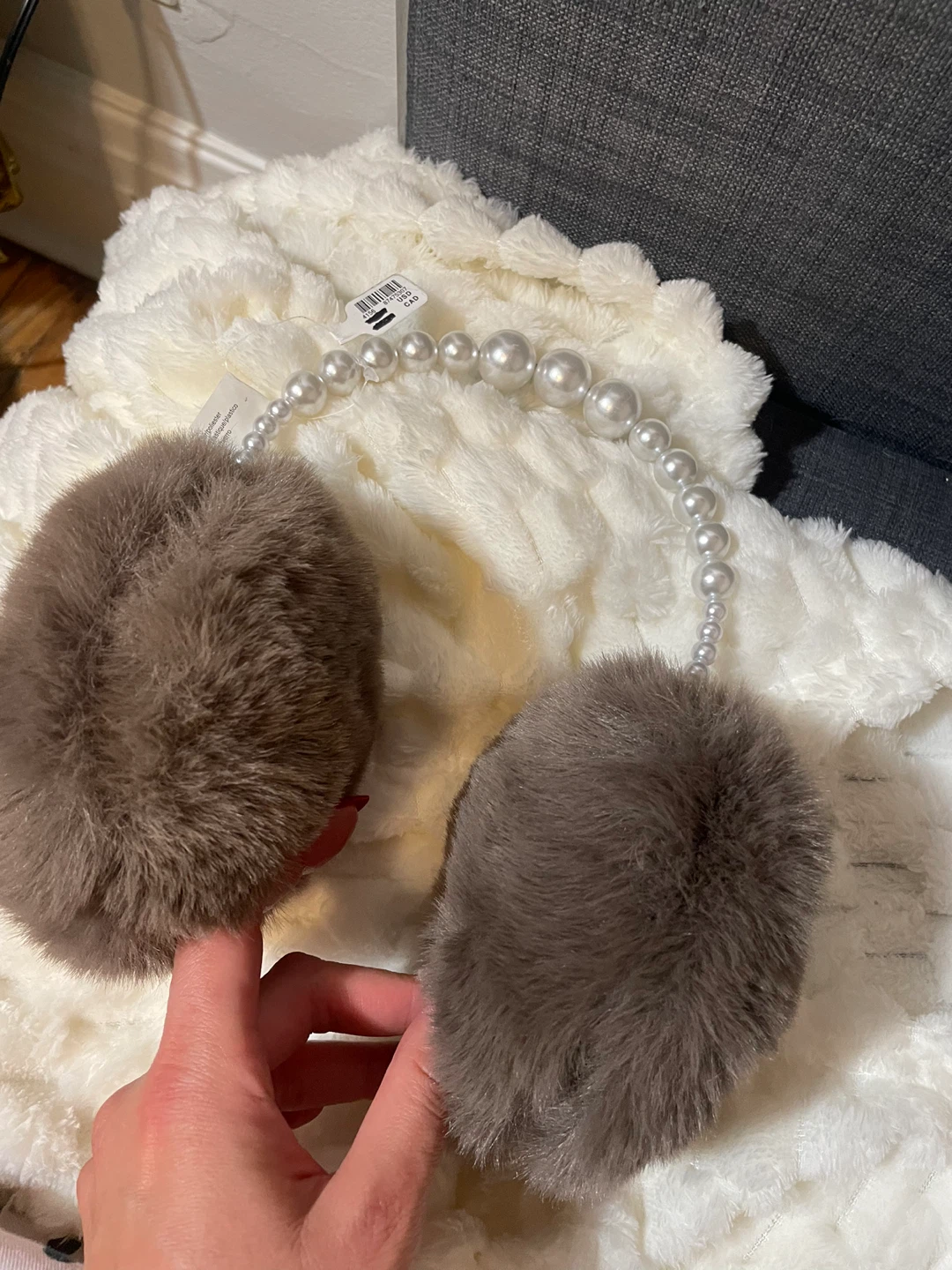 Anthropologie Faux Fur Earmuffs with Pearls - New with Tags! - photo 4
