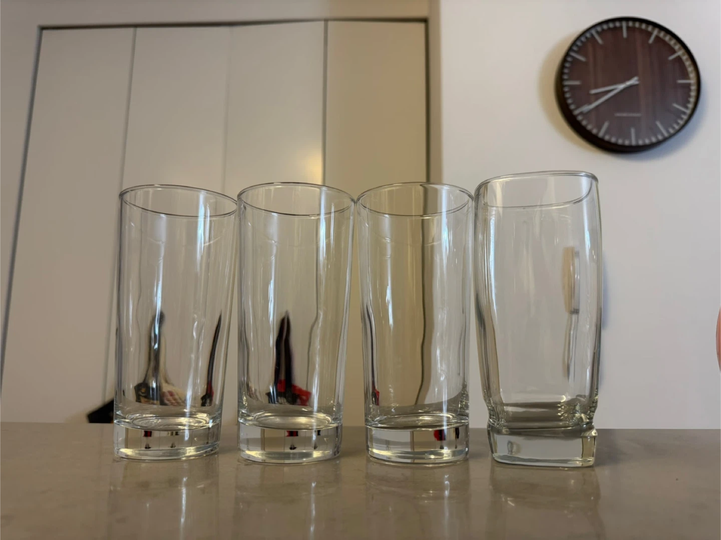 4 Clear Drinking Glasses