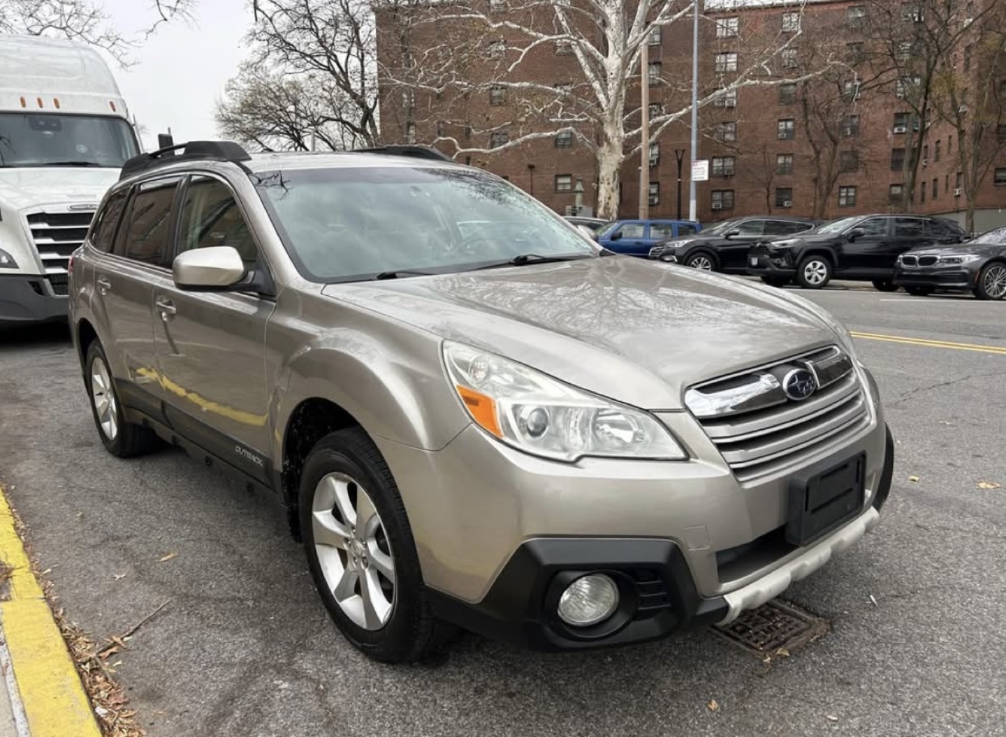 2015 Subaru Outback Premier SUV - photo 2