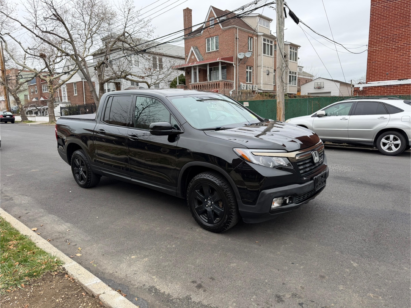 2017 Honda Ridgeline black edition pickup Truck
