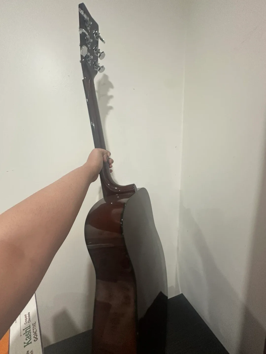 Yamaha F-310 Acoustic Guitar image indicator(2)