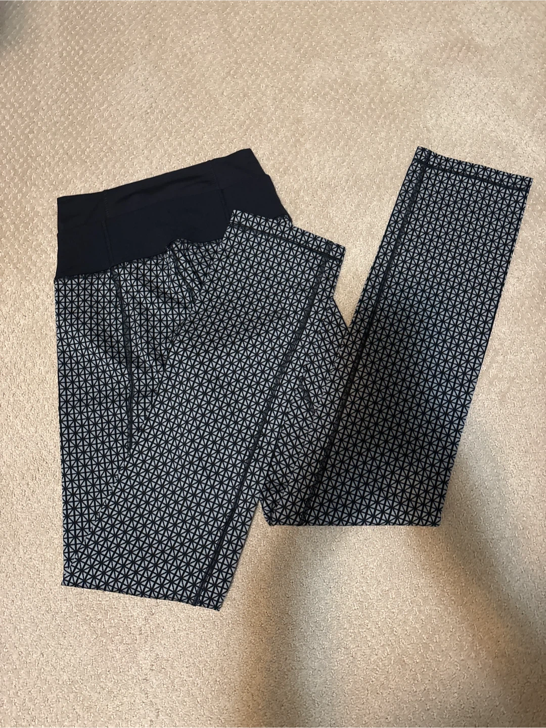 Lululemon Black Patterned Leggings - photo 3