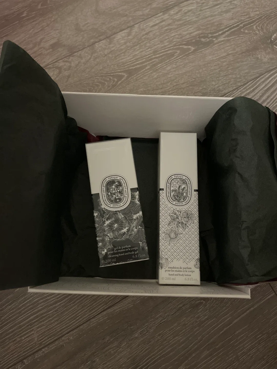 Diptyque Fleur de Peau Body Emulsion Set