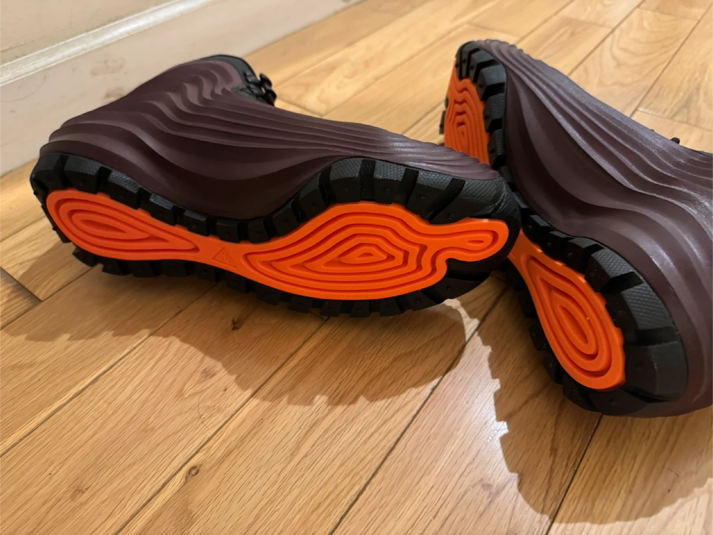 Brand New Nike Men’s ACG Lunardome 1 Sneakerboot, Size 9 - photo 3