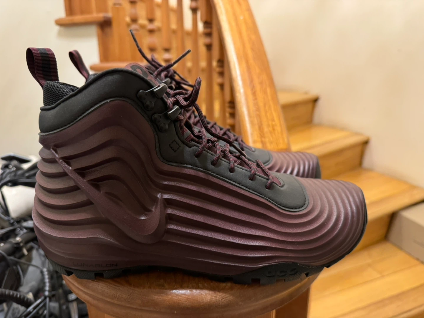 Brand New Nike Men’s ACG Lunardome 1 Sneakerboot, Size 9