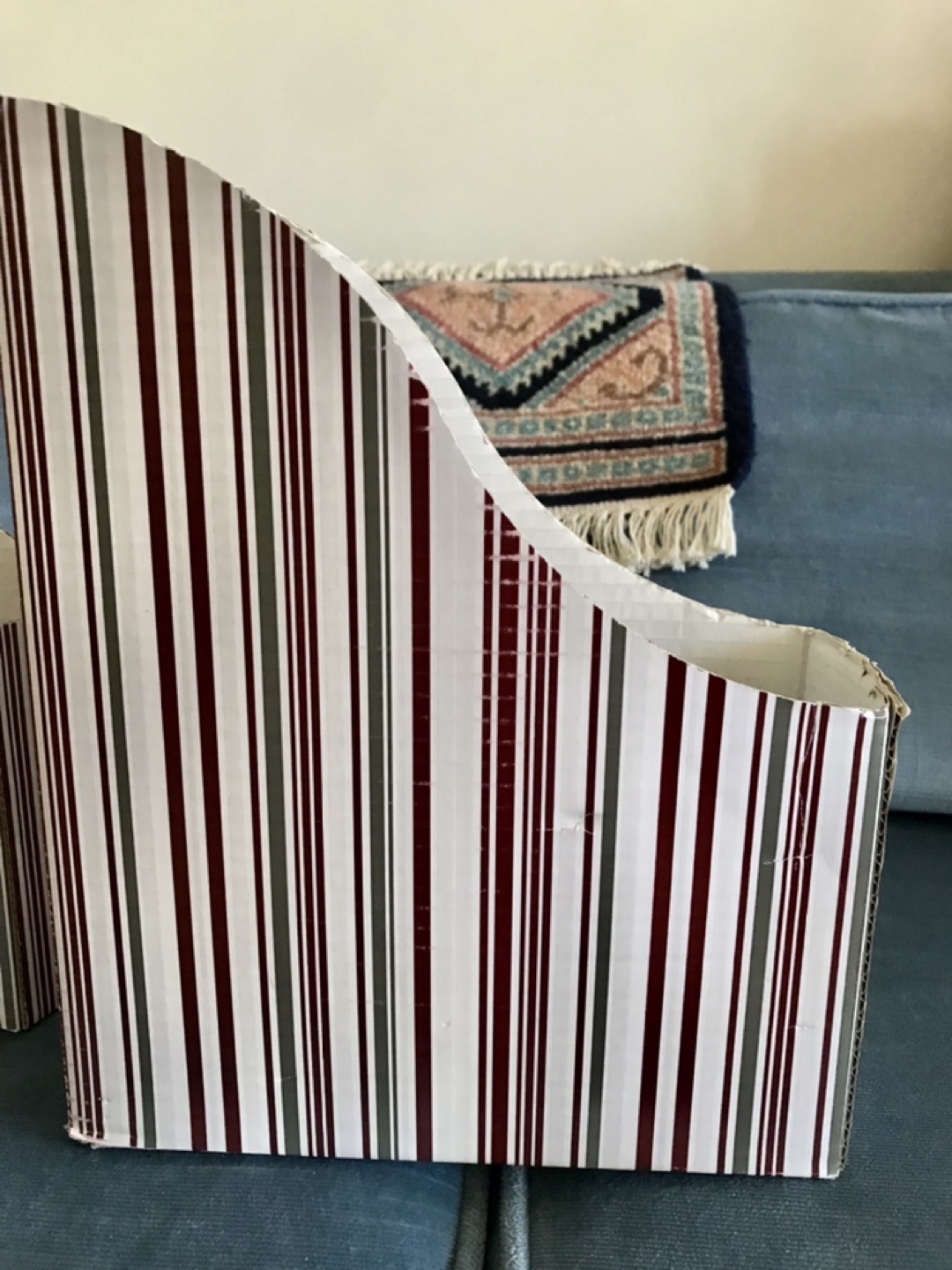 6 Magazine/File/Documents Holders - 2 Sets! - photo 4