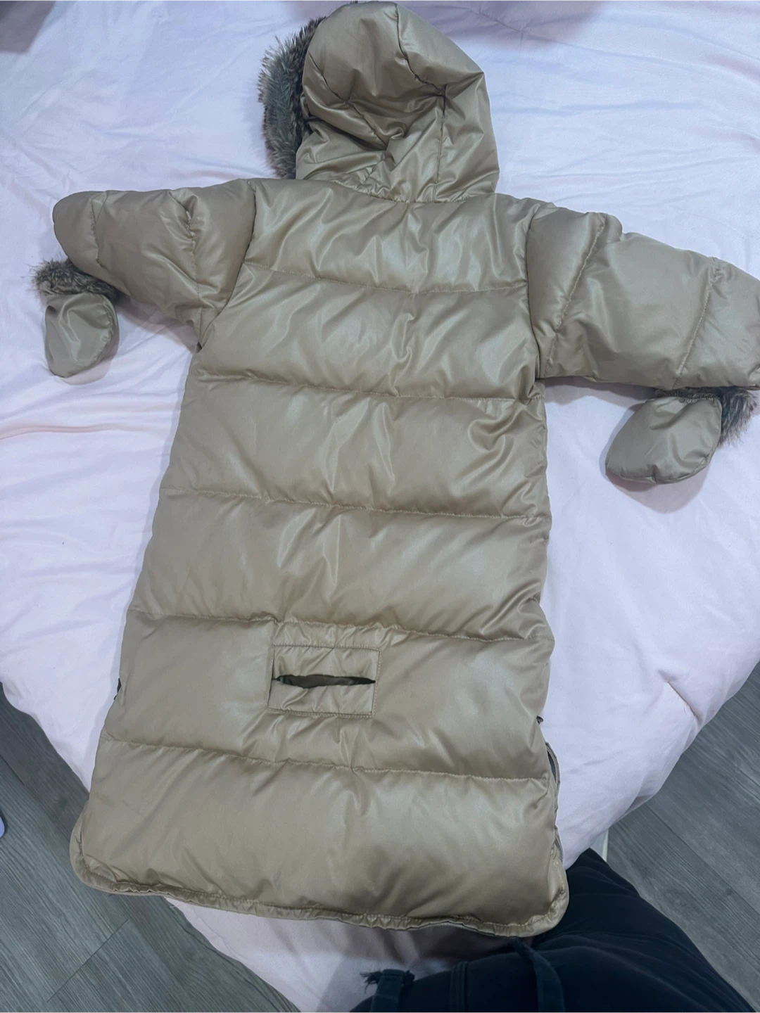 UGG Baby Puffer Pram Suit 6/12 Months - photo 4
