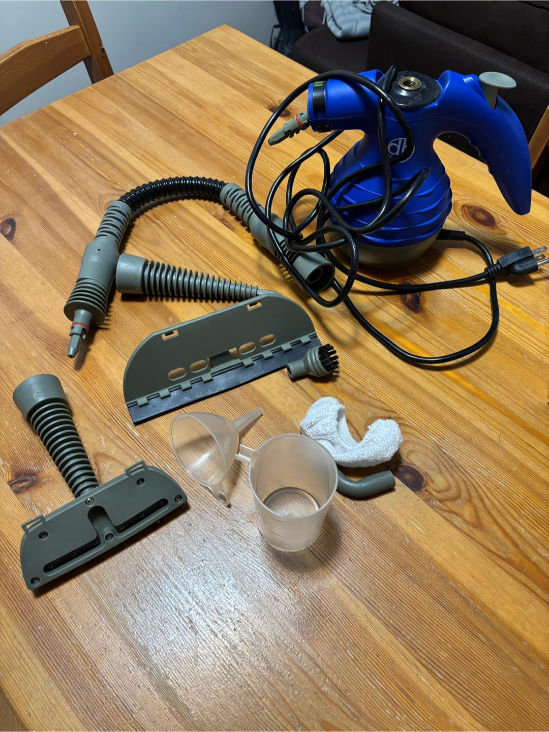 Dbtech DB-8561 Electric Steam Cleaner - photo 4