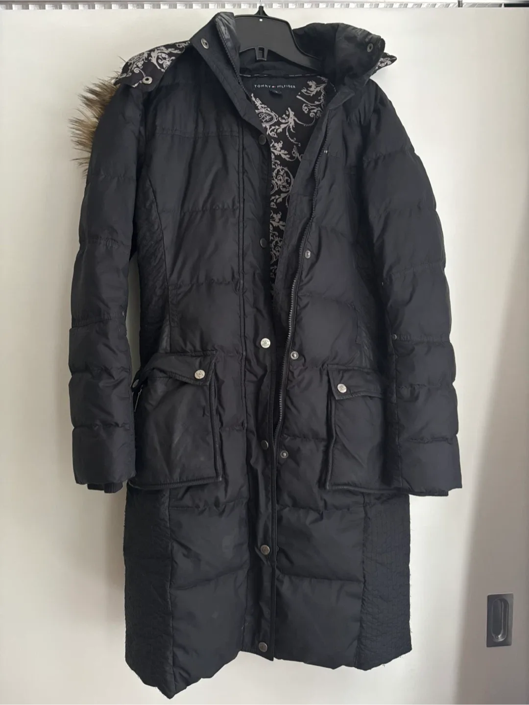 Tommy Hilfiger Black Puffer Coat w fur hood