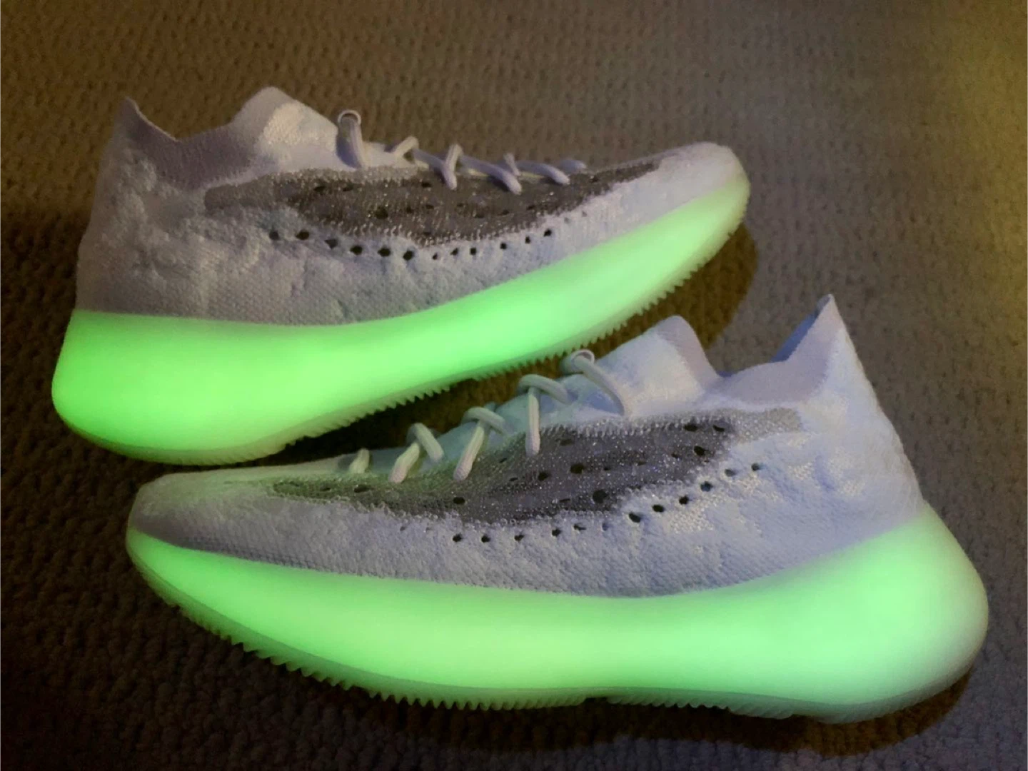 Adidas YEEZY 380 CalciteGlow Size US 9.5 - photo 5