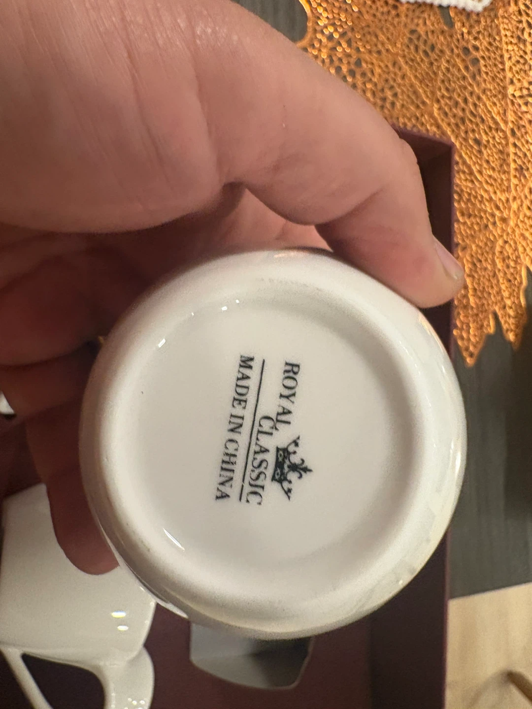 Royal Classic White Tea Set - New in Box - photo 2
