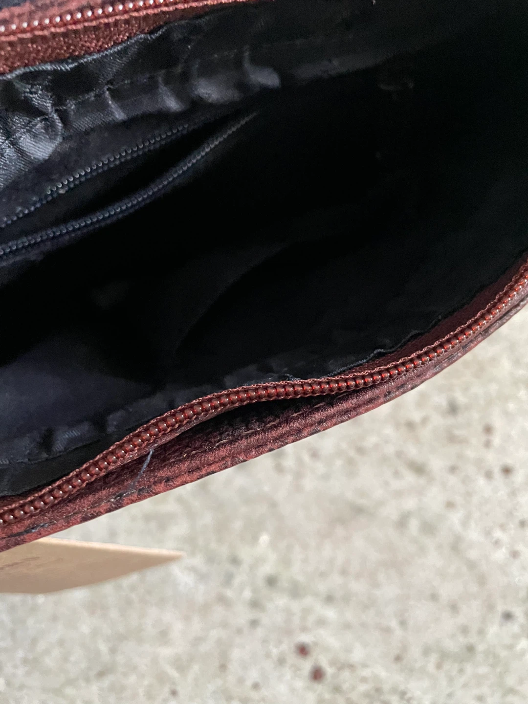 Wildhorn Leather Messenger Bag - photo 4