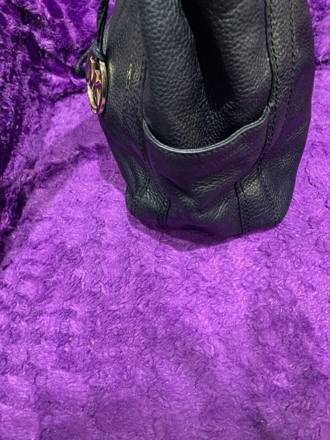 Michael Kors Black Leather Handbag image indicator(4)