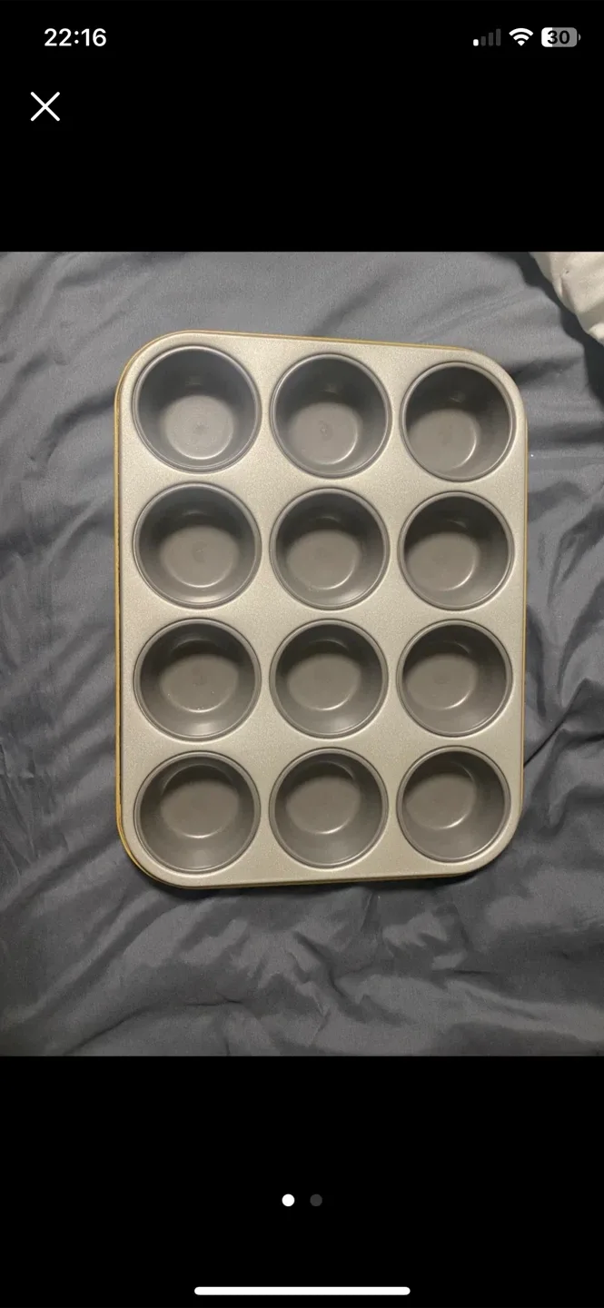 Baking Bundle - 3 items, Muffin tin, cake tin+ Rolling Pin