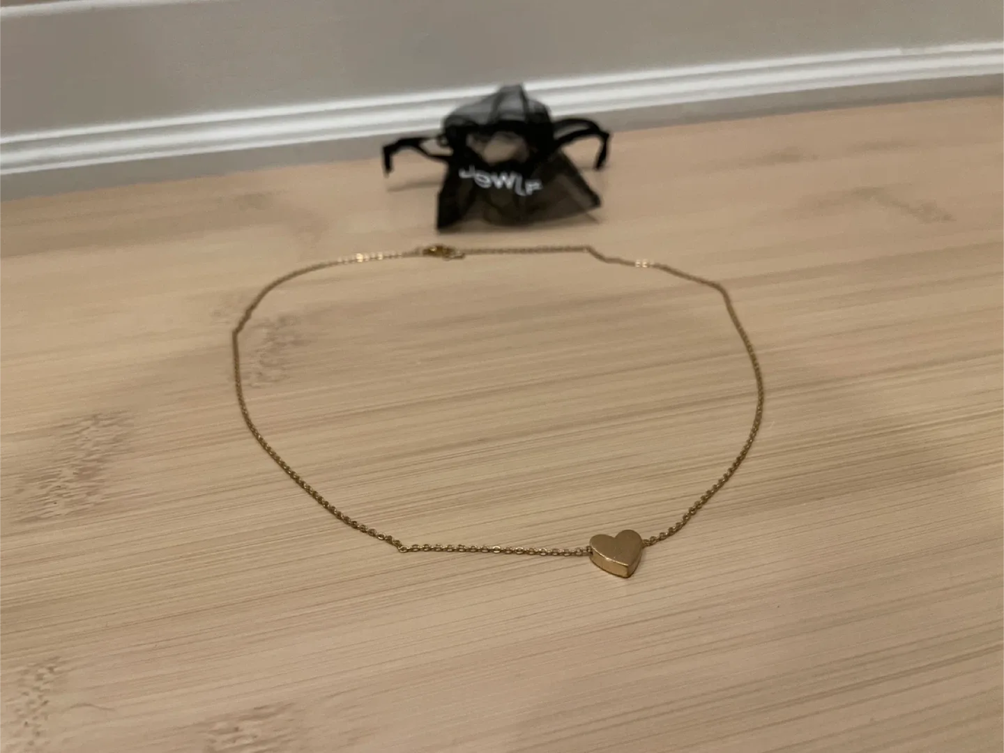 New JEWLR Gold Heart Necklace