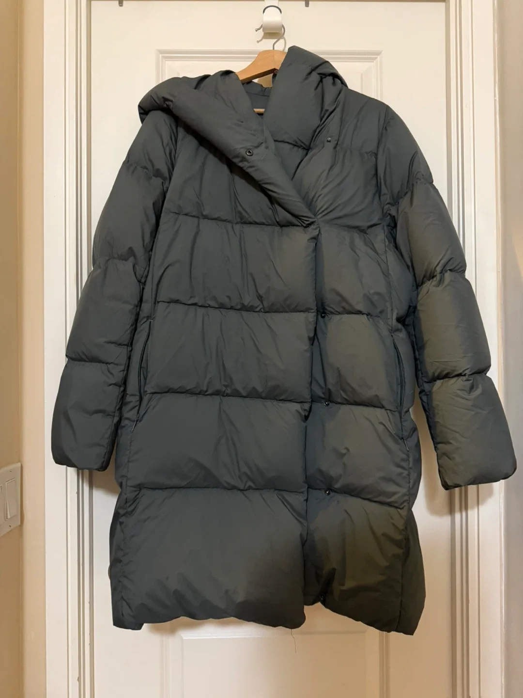 The Duvet Puffer Jacket Size L