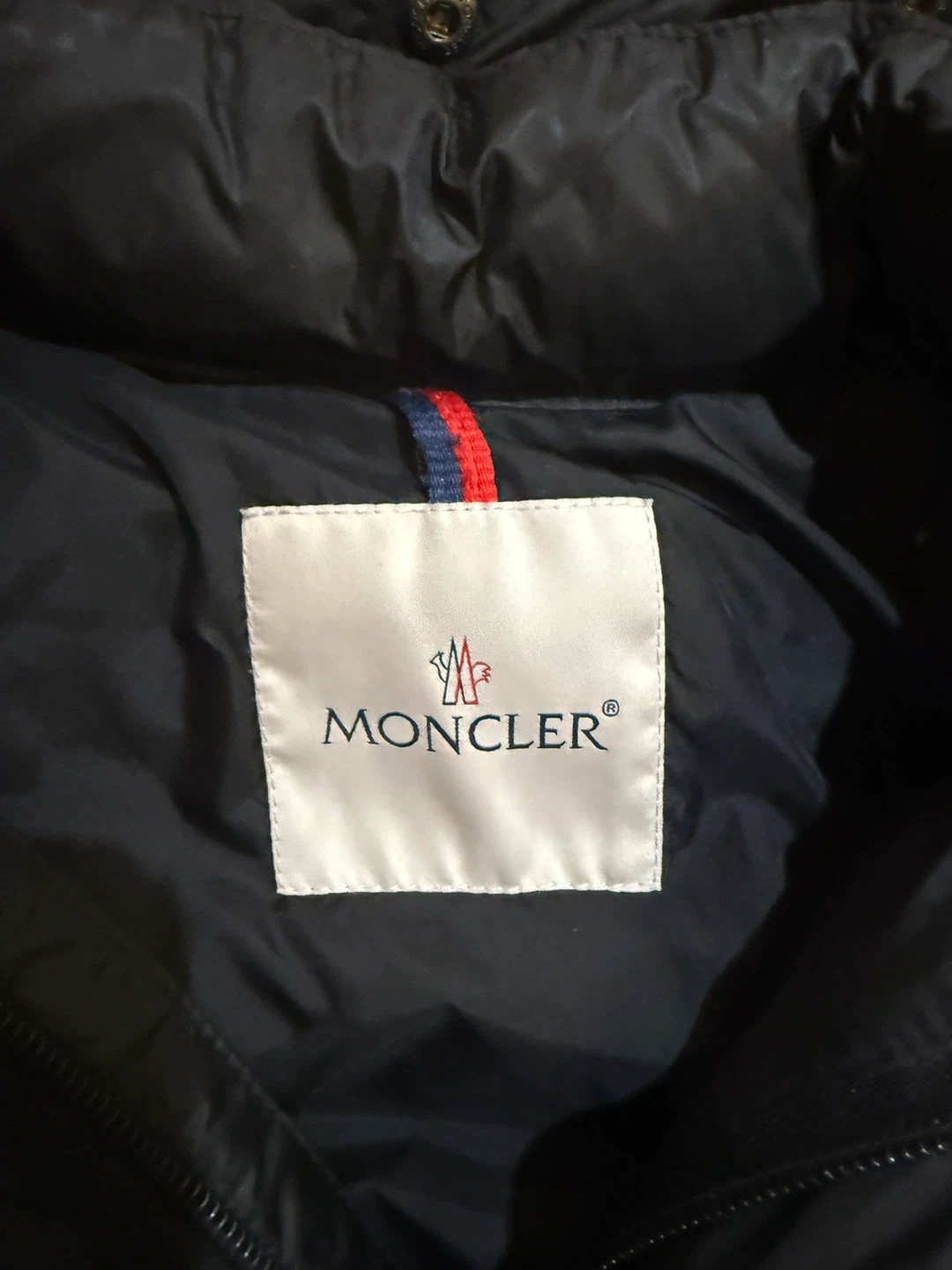 Moncler Black Puffer Jacket - photo 4