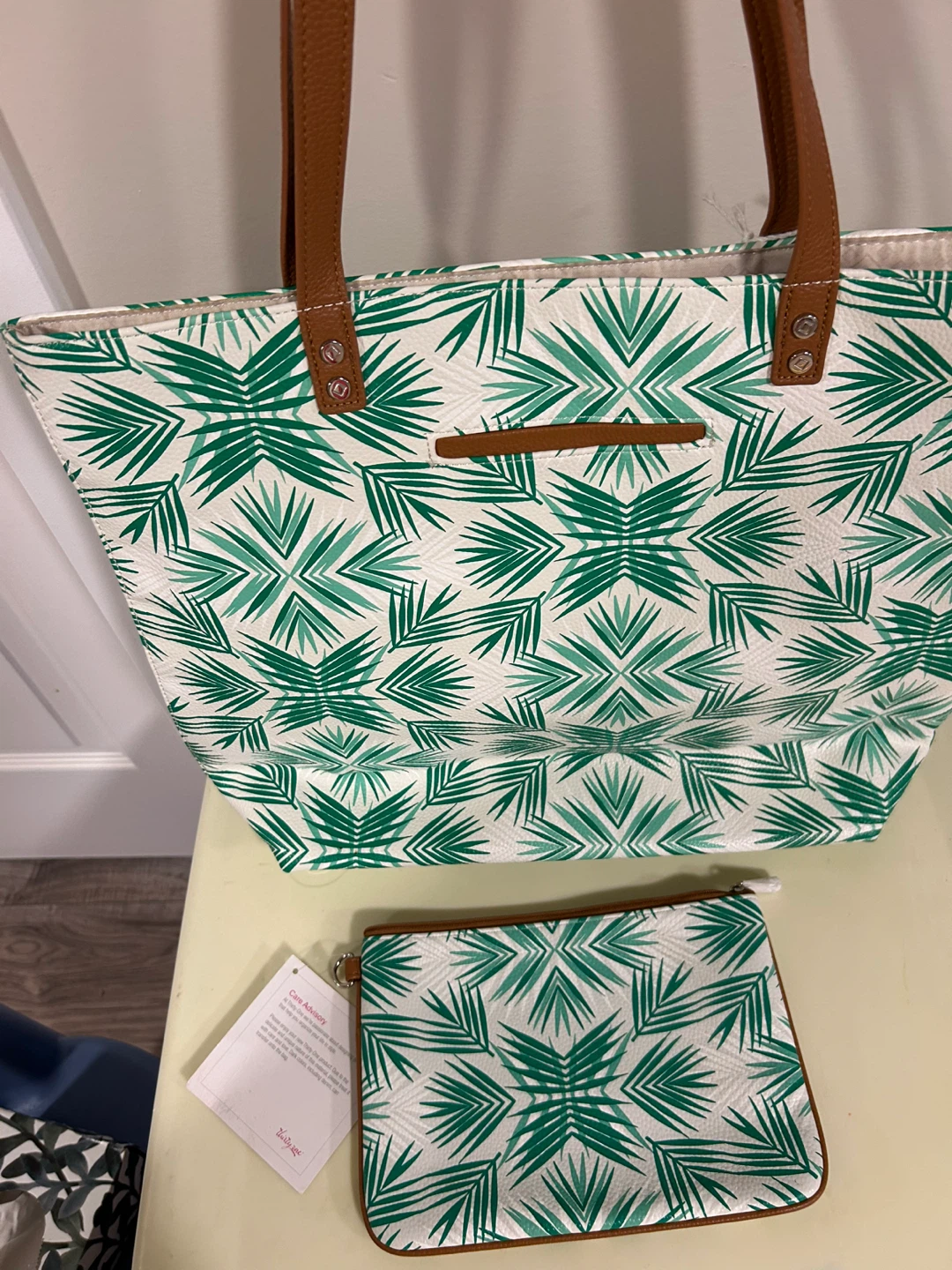 Thirty-Tote Bag with large wristlet - photo 2