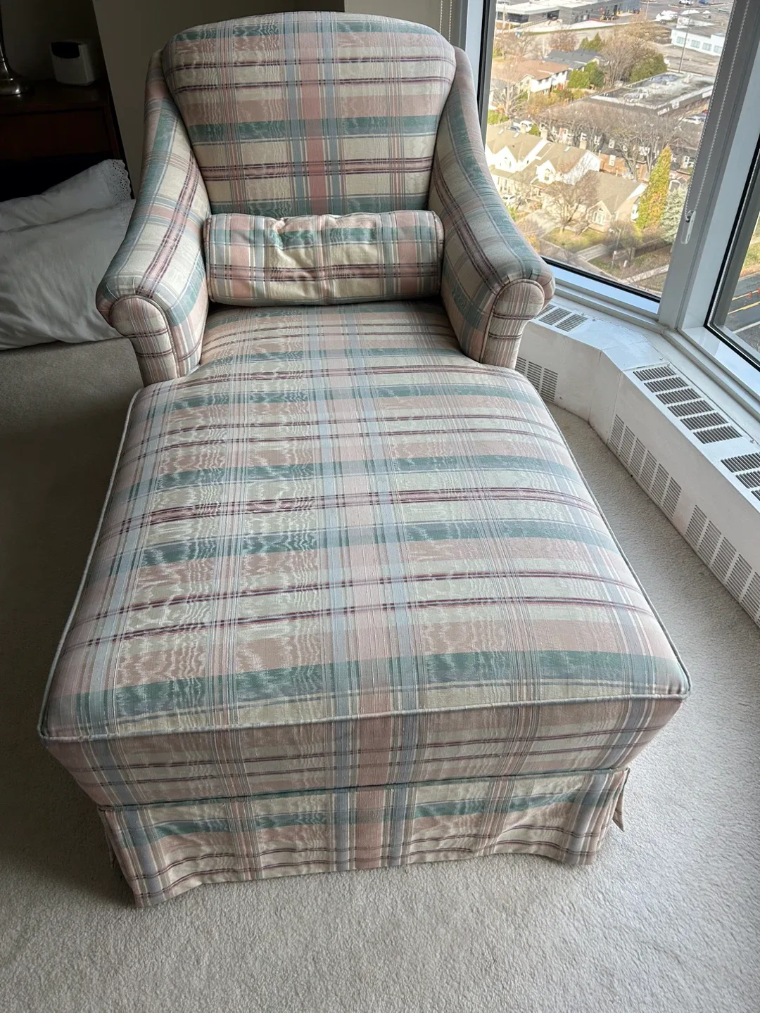 Vintage Plaid Lounge Chaise