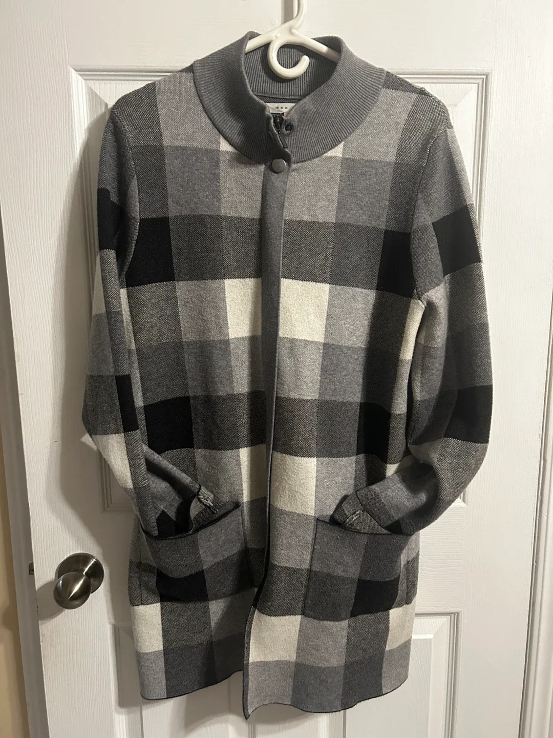 Max Studio XL Plaid Cardigan