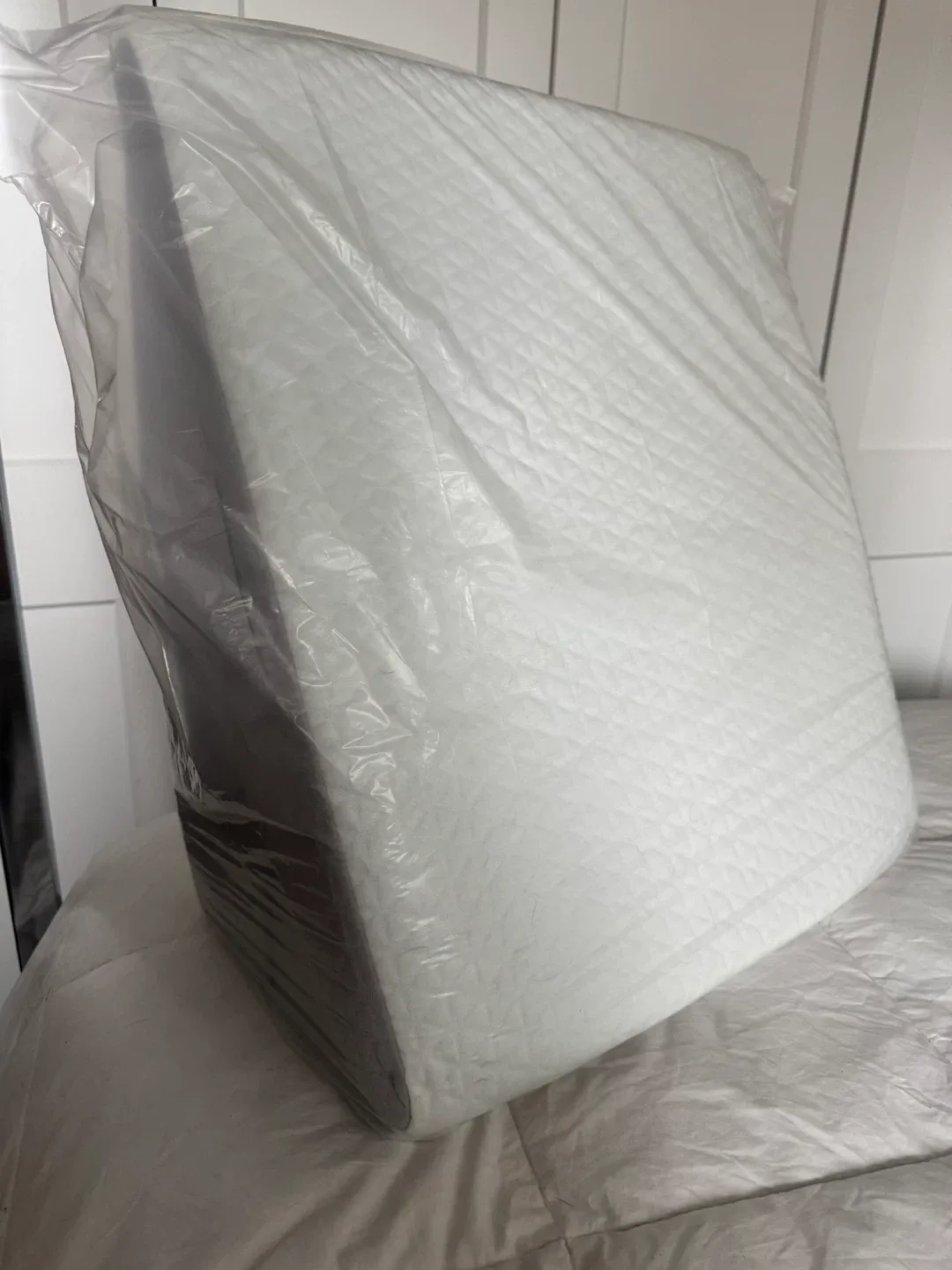 Bed Wedge Pillow multifunctional, multi use image indicator(5)