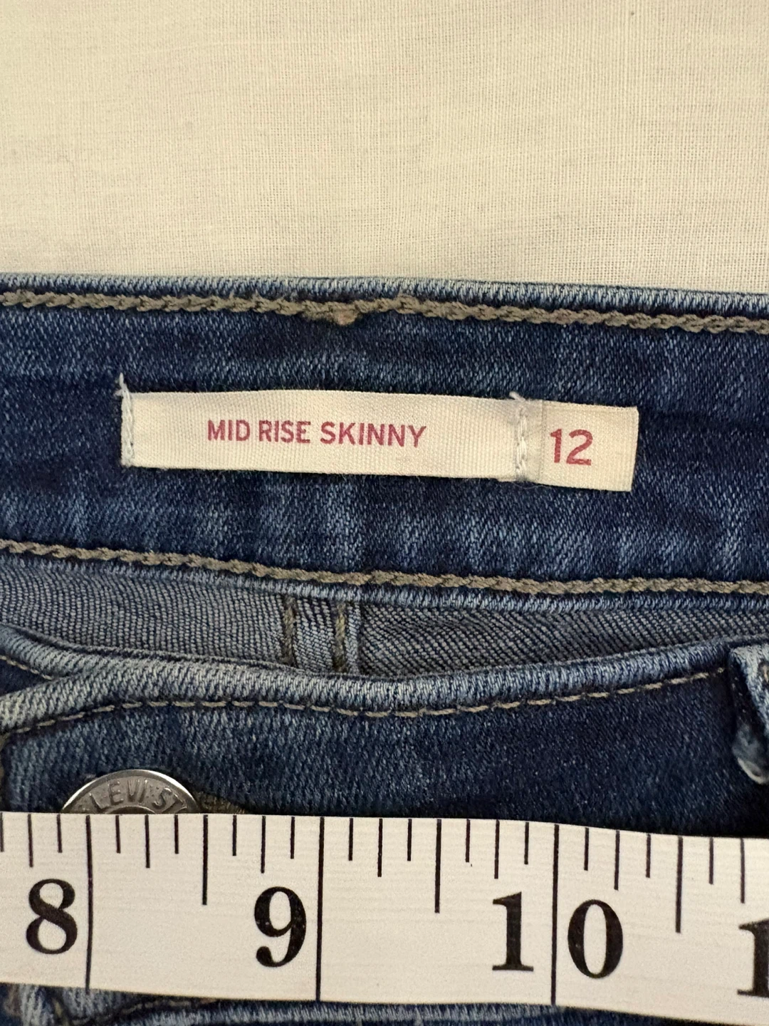 Levi's Mid Rise Skinny Jeans - Size 12 - photo 4