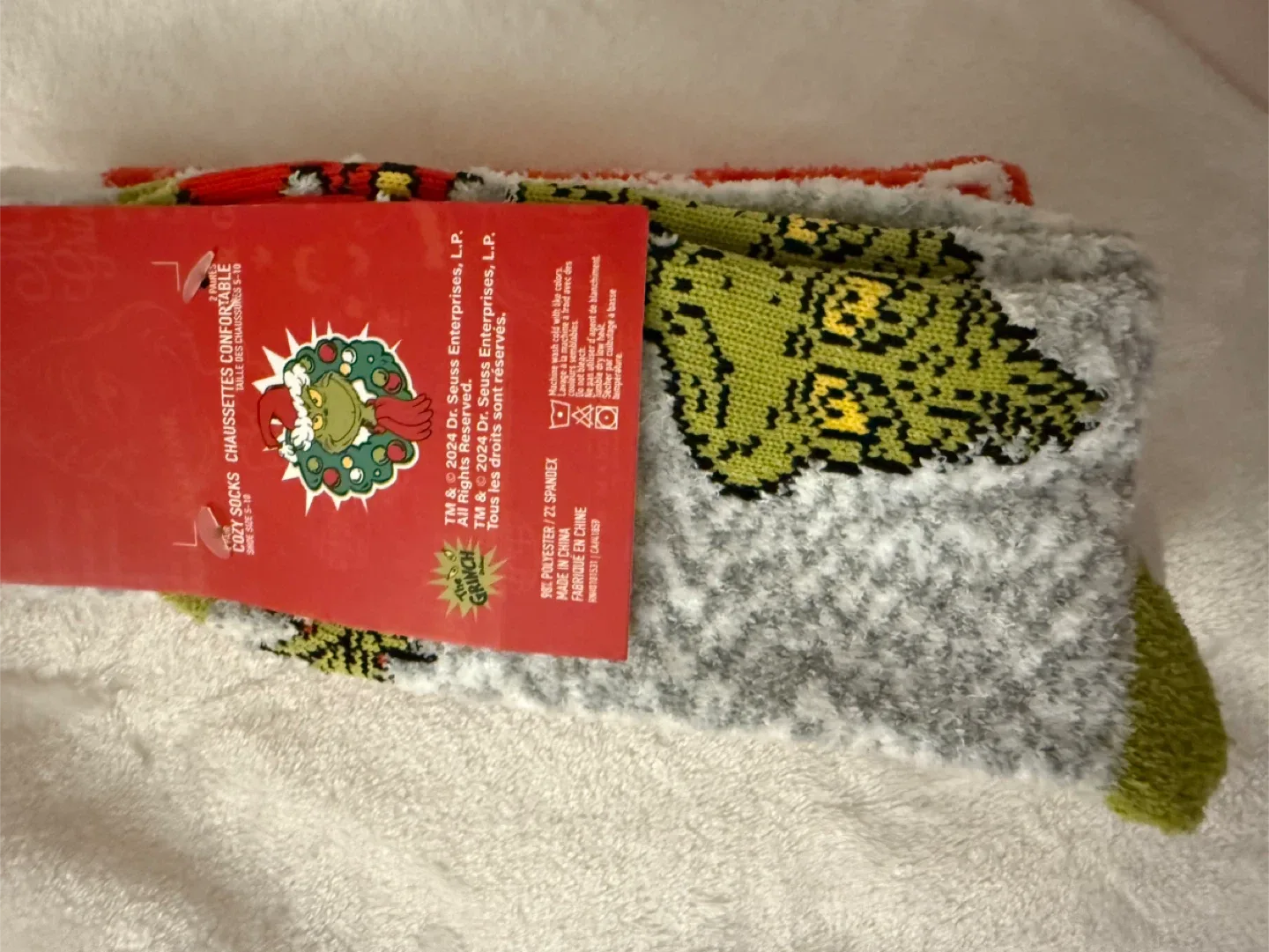 Cozy Grinch Dr. Seuss Socks - 2 Pack - New