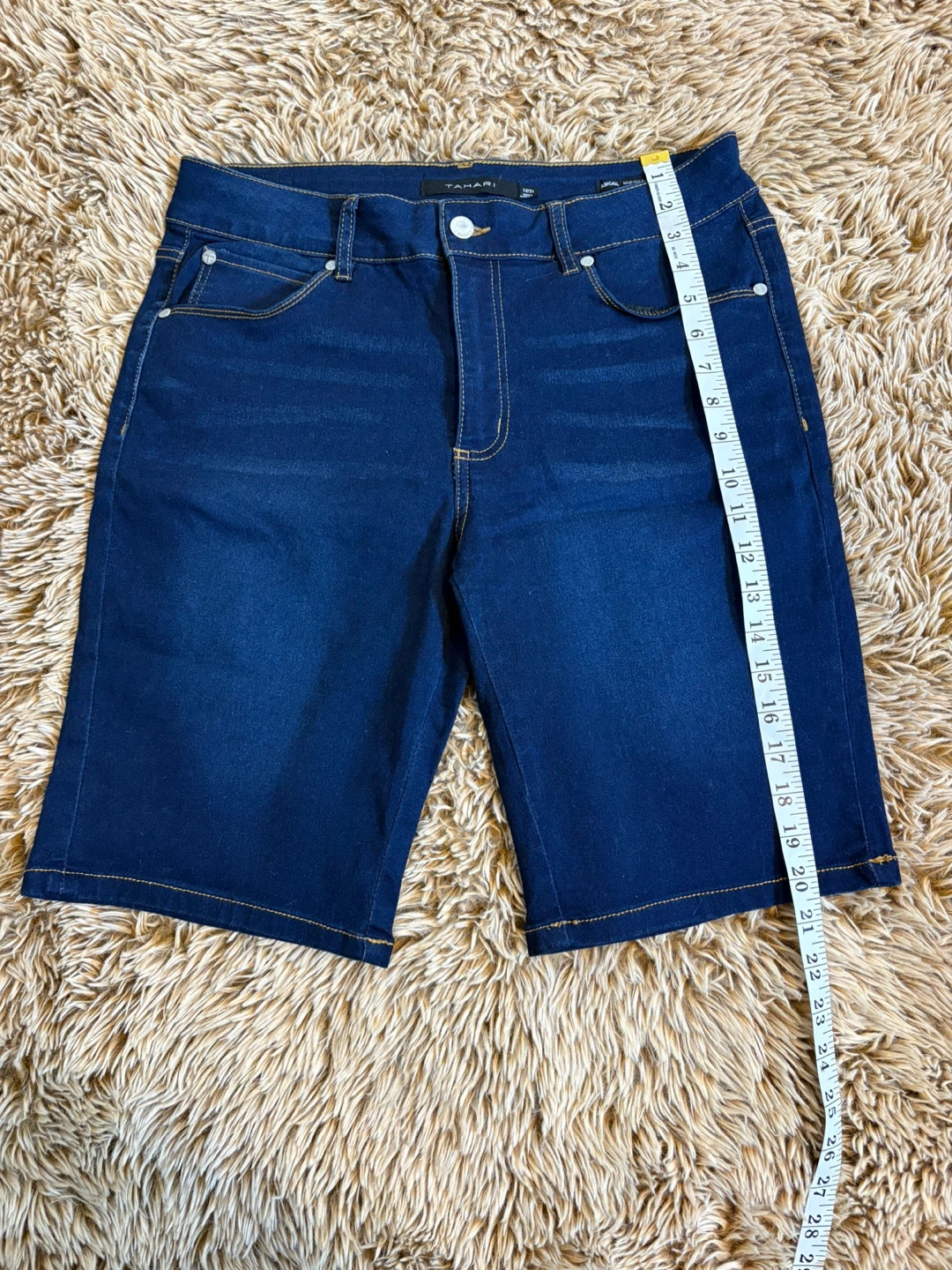 Tahari Abigail Mid-rise Bermuda Shorts - Size 12/31 - photo 2