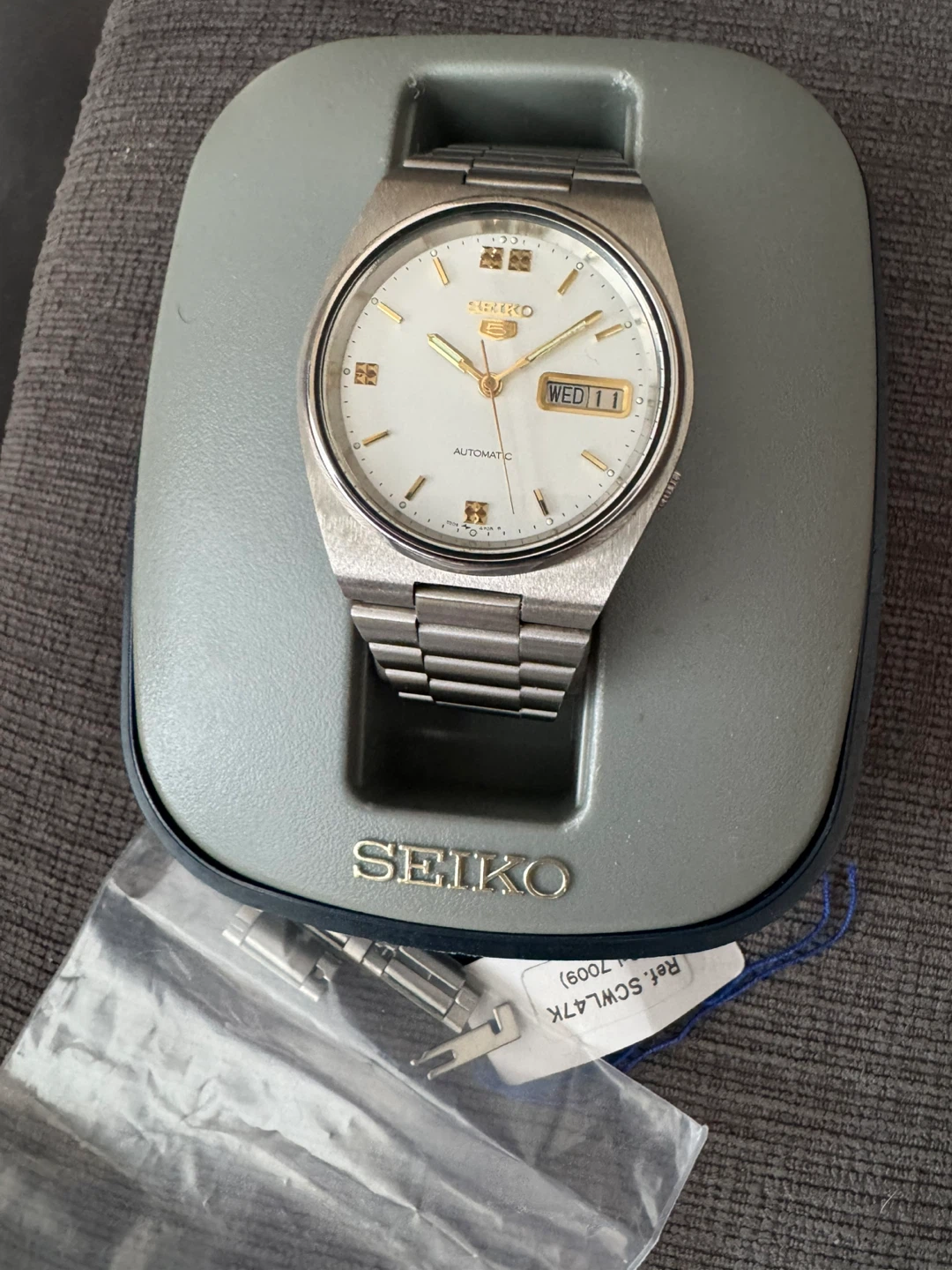 Seiko 5 Vintage 37mm Automatic Watch SCWL47 7009-3130 - photo 2