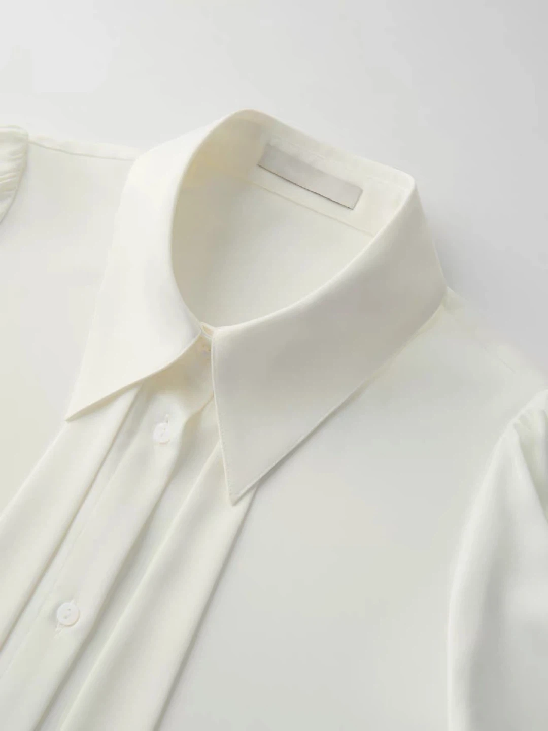 White Blouse with Ribbon Size L - photo 2