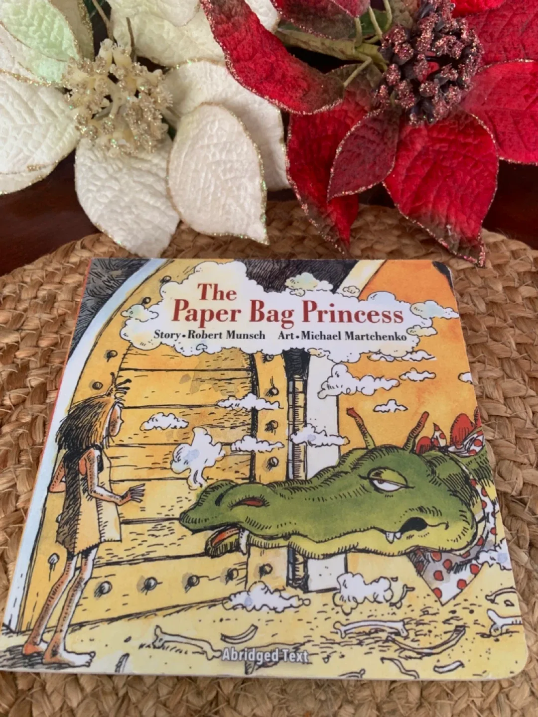 New The Paper Bag Princess by Robert Munsch