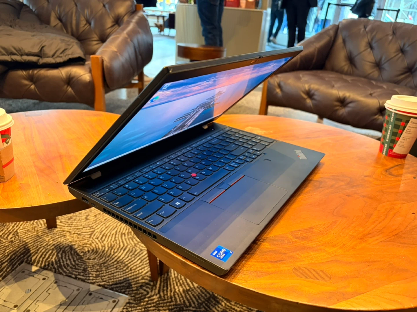 Lenovo ThinkPad T15p Laptop — i7 / 32GB RAM / GTX 1650 / 4K - photo 4