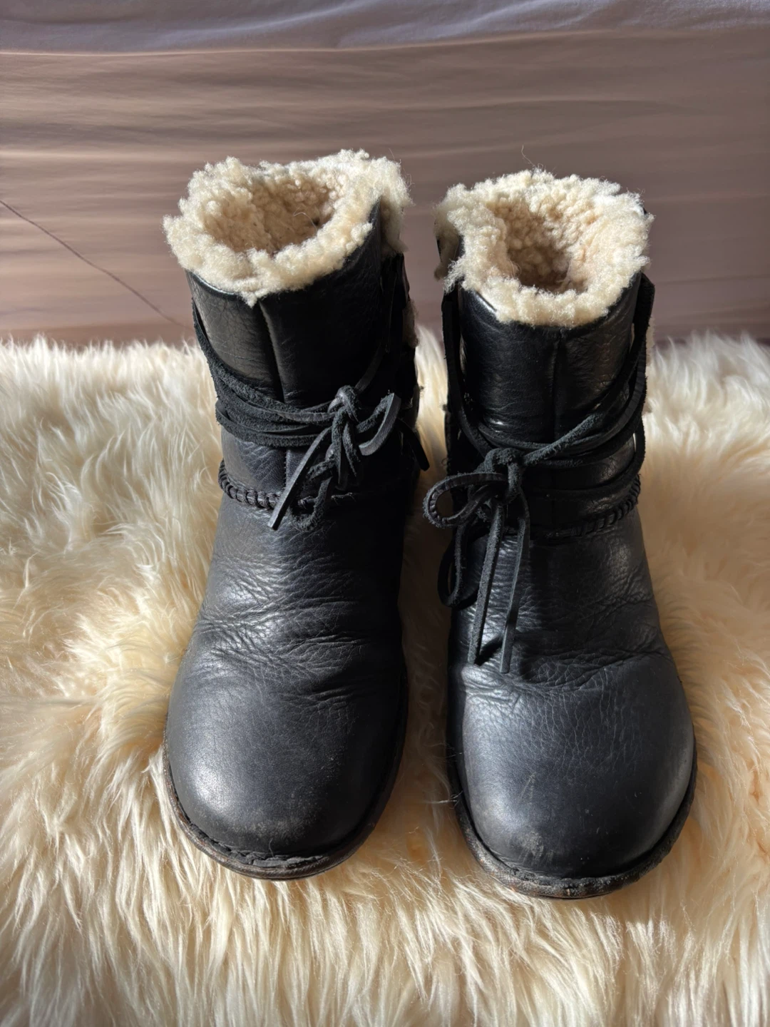 UGG Black Leather Boots  size 7 - photo 4